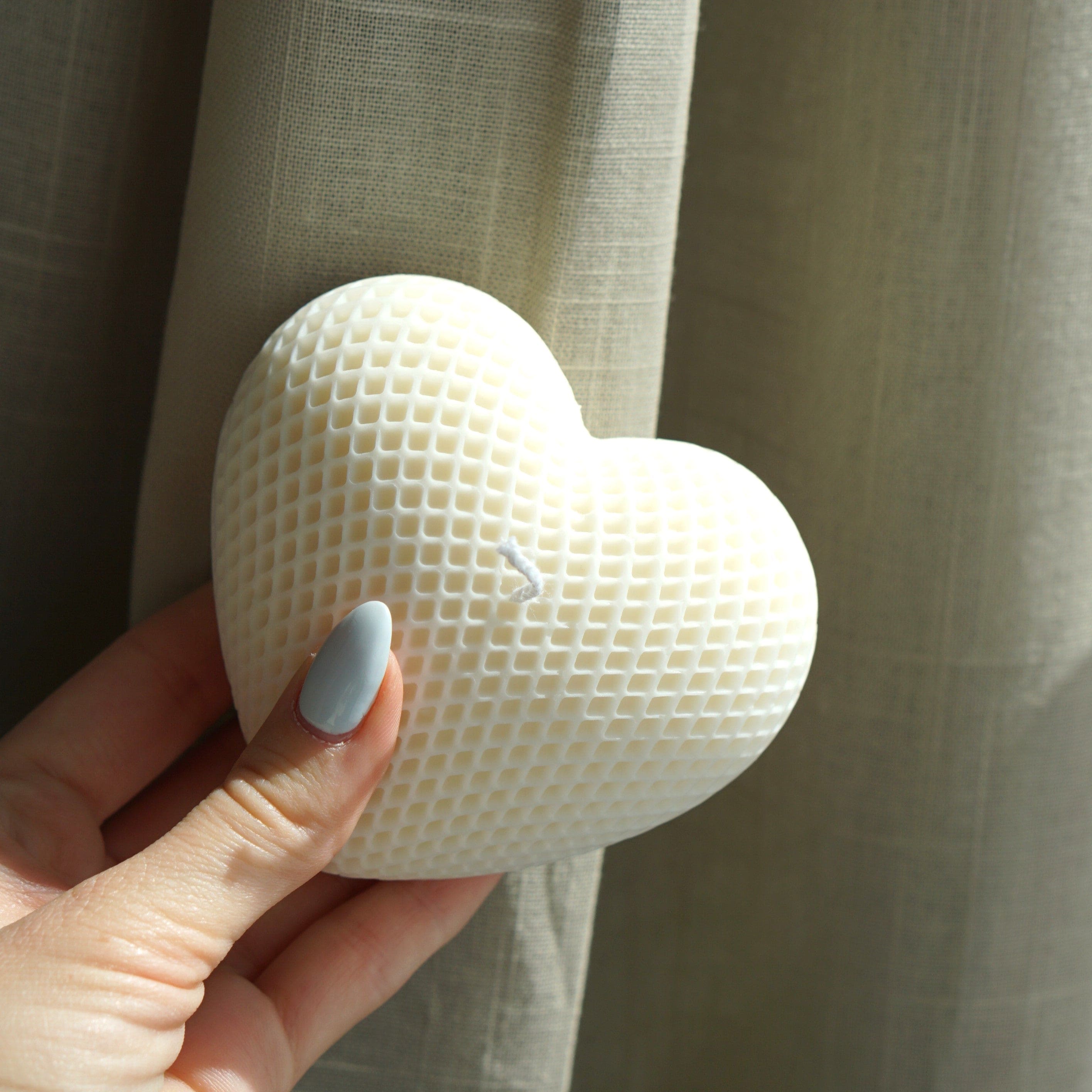 Handmade design candle heart with structure 10cm