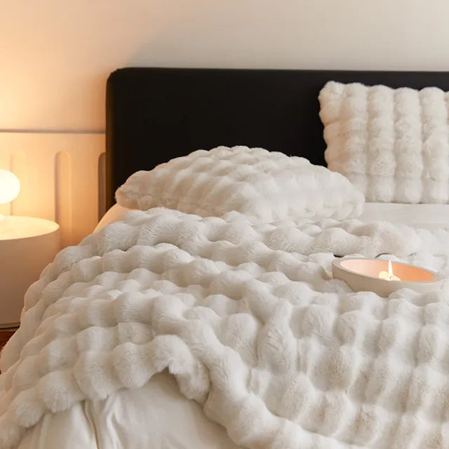 LuxeWarm Blanket