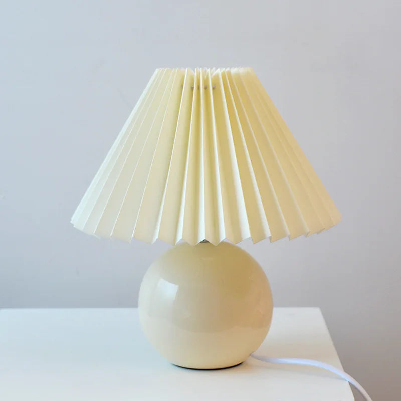 Pleated Lampshade Lamp | Graceful Pleats