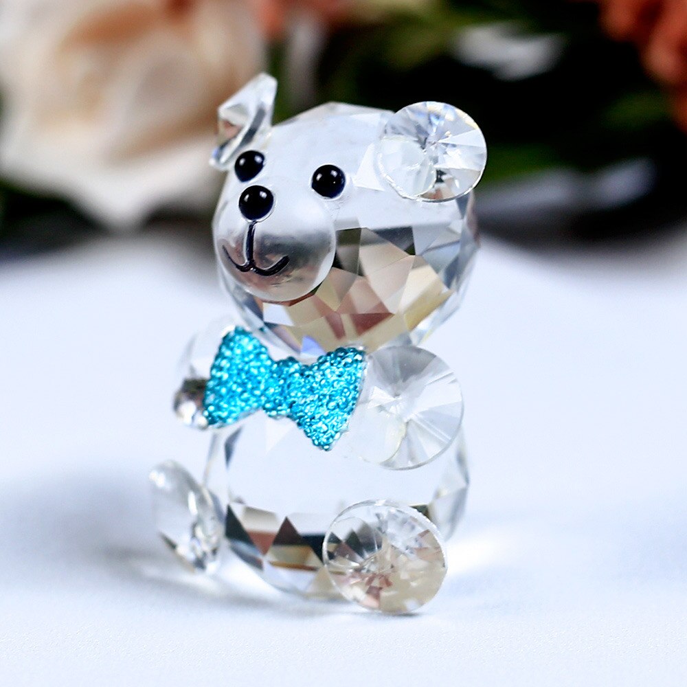 Cute Bear Crystal Figurine With A Heart Shaped Ornament