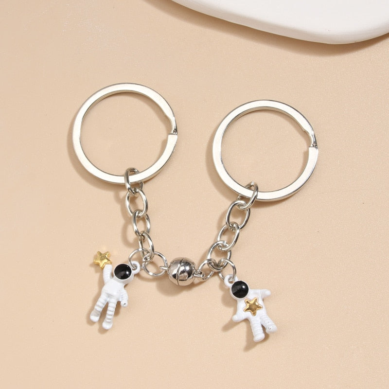 Design Keychain Astronaut Star Magnetic Button Key Ring Spaceman Key chains For Couple Friend Gifts DIY Handmade Jewelry