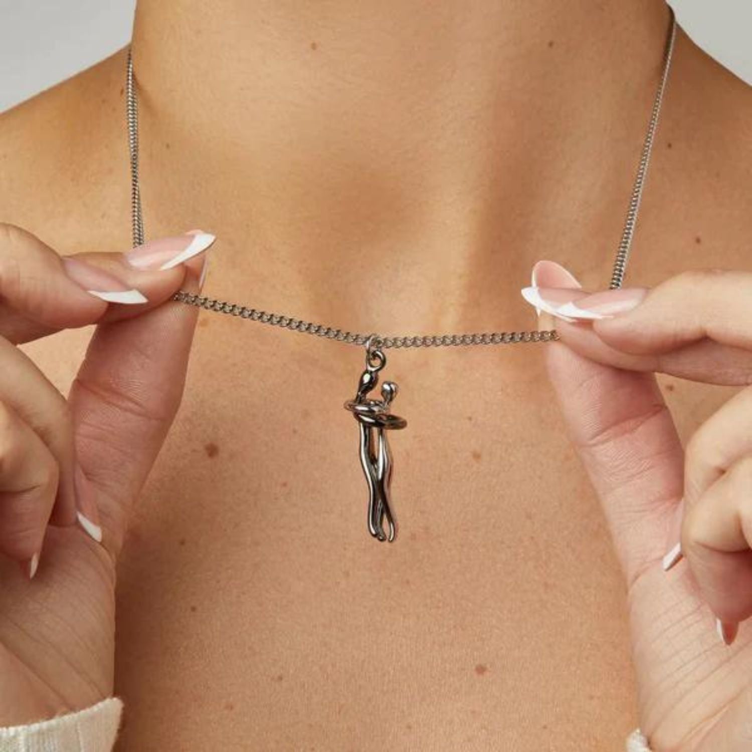 Hug Necklace