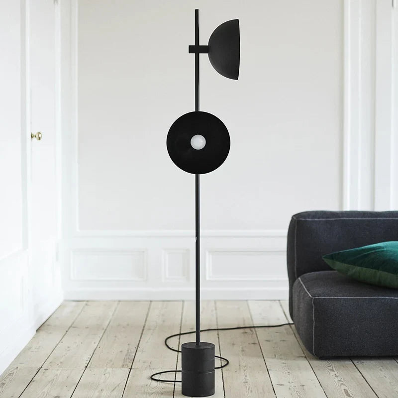 Chic Black Floor Lamp | Sleek Design for Modern Interiors